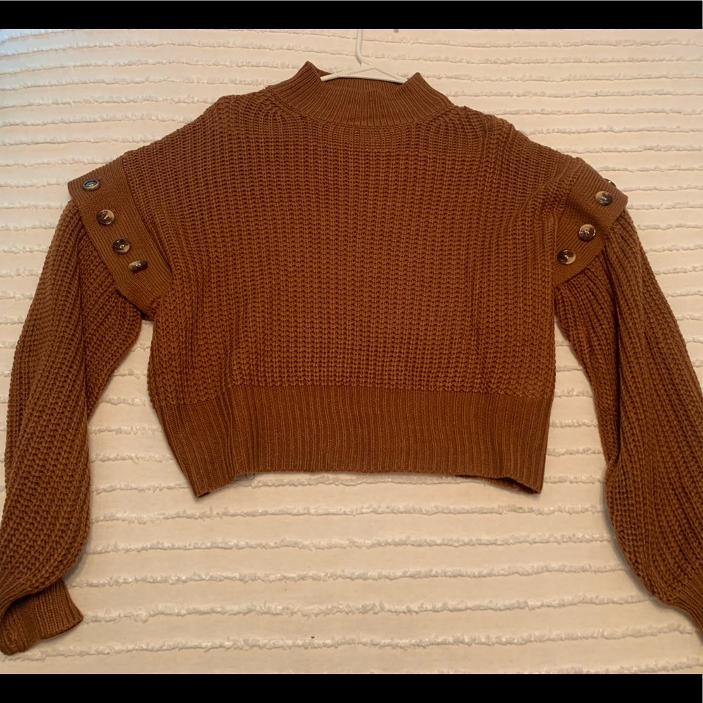 Sweater with buttons